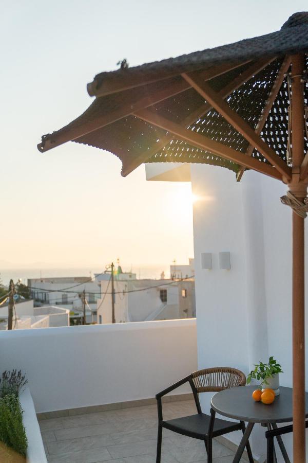 Enalios Sunset Suites Naxos City Esterno foto